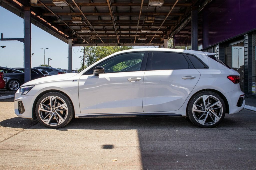 Audi A3 1.5L Edition 1 BN22YJZ White #4