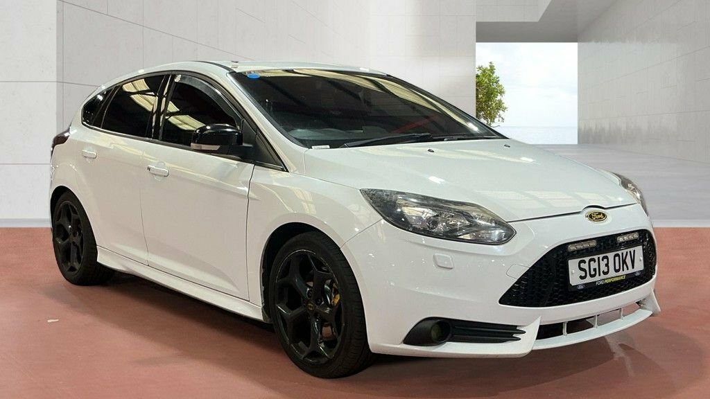 Ford Focus 2L St-3 White