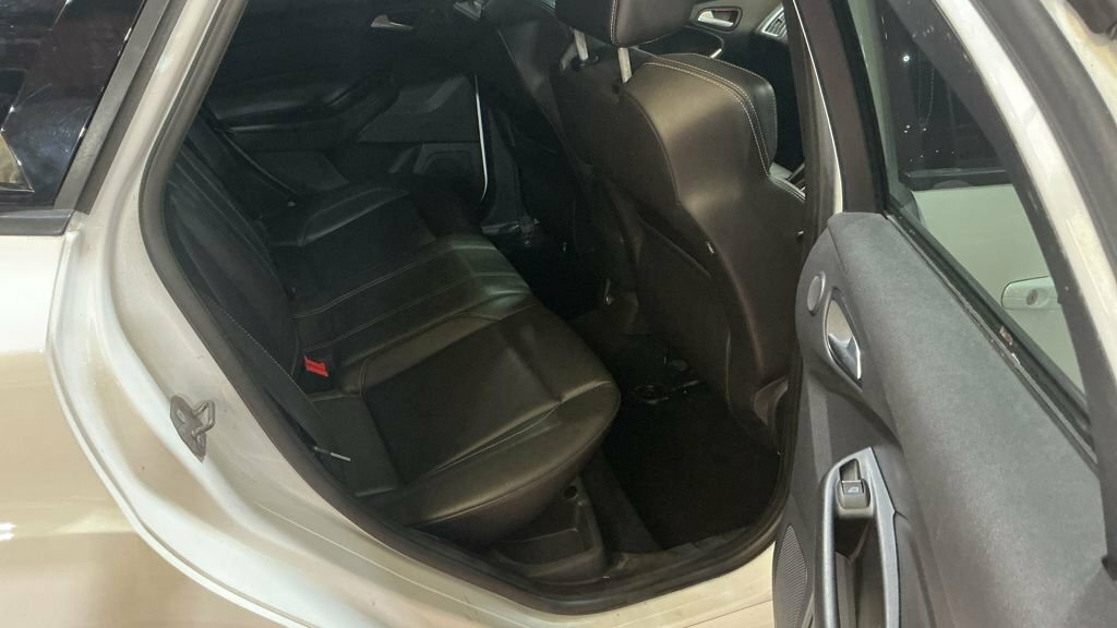 Ford Focus 2L St-3 SG13OKV White #6