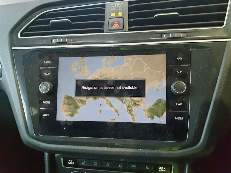 Volkswagen Tiguan 2L R-line Tech LW19FPY Black #2