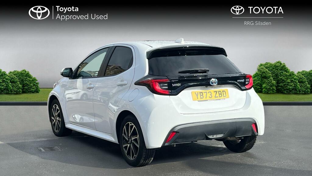 Toyota Yaris 1.5 Vvt-h Design E-cvt Euro 6 Ss YB73ZBD White #4