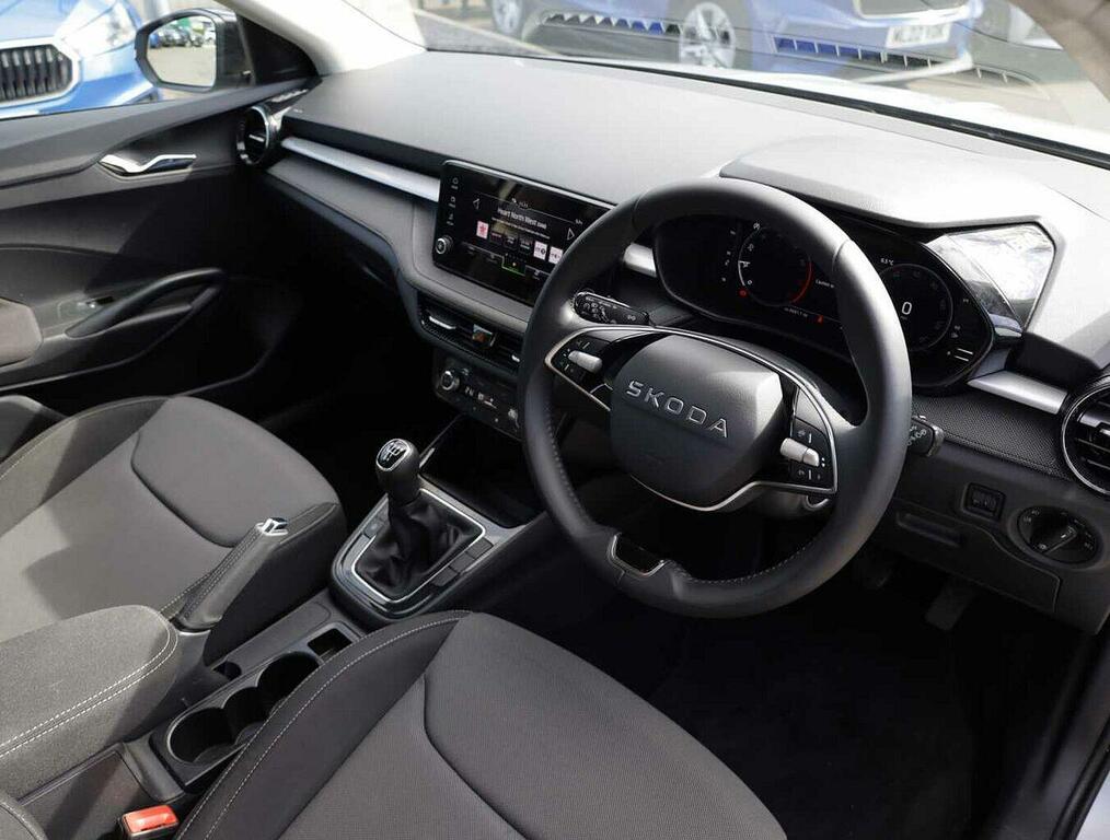 Skoda Fabia 1.0 Tsi Design Edition MJ25TXF Silver #6