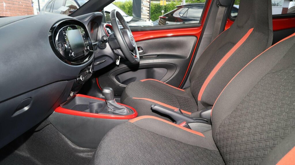 Toyota Aygo X 1.0 Vvt-i Edge X-shift Euro 6 Ss YT72NZJ Red #5
