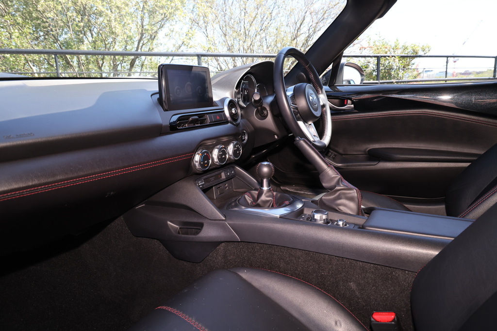 Mazda MX-5 2.0 184 Sport Nav DG19XDC Black #2