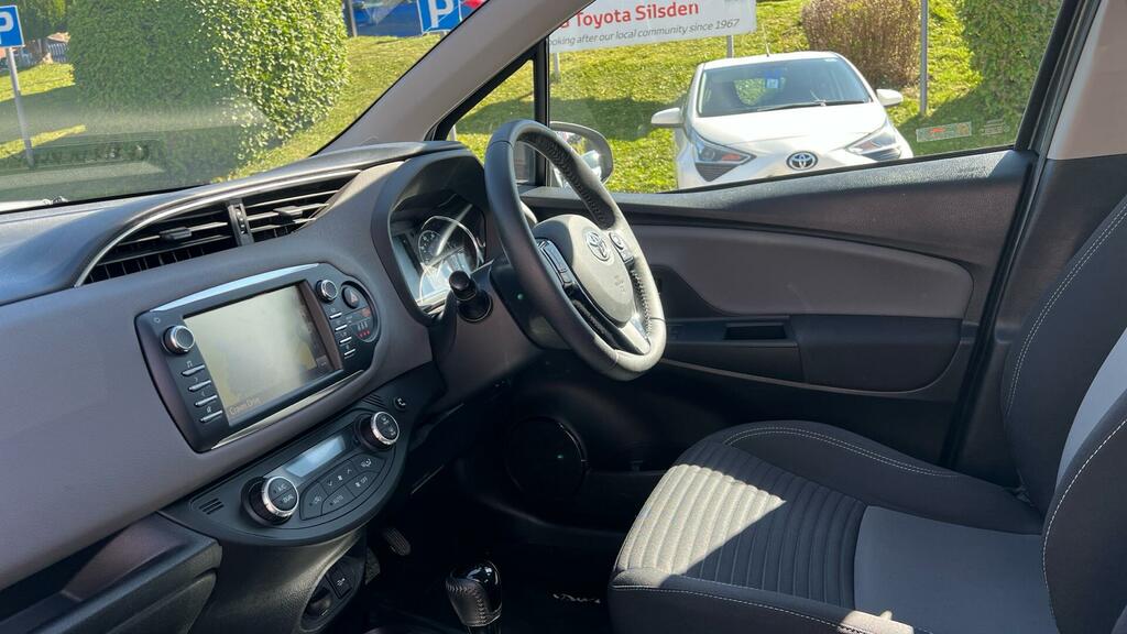 Toyota Yaris 1.5 Vvt-h Icon Tech E-cvt Euro 6 Ss Grey #5