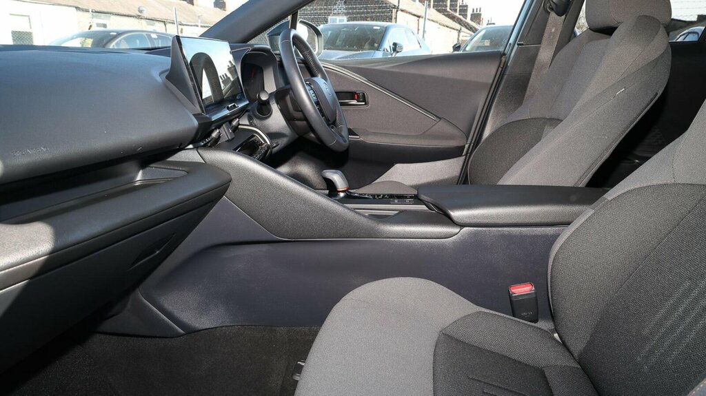 Toyota C-Hr 2.0 Vvt 13.6Kwh Design Cvt Euro 6 Ss FE74ZYT Grey #5