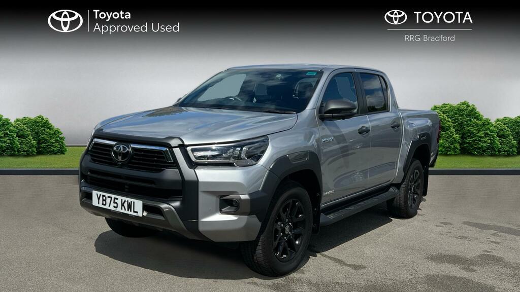 Toyota HILUX 2.8 D-4d-h Invincible X 4Wd Euro 6 Silver #3
