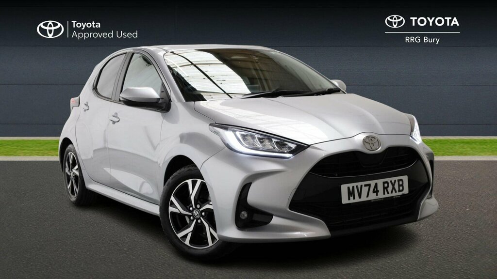 Toyota Yaris 1.5 Vvt-h Design E-cvt Euro 6 Ss MV74RXB Silver