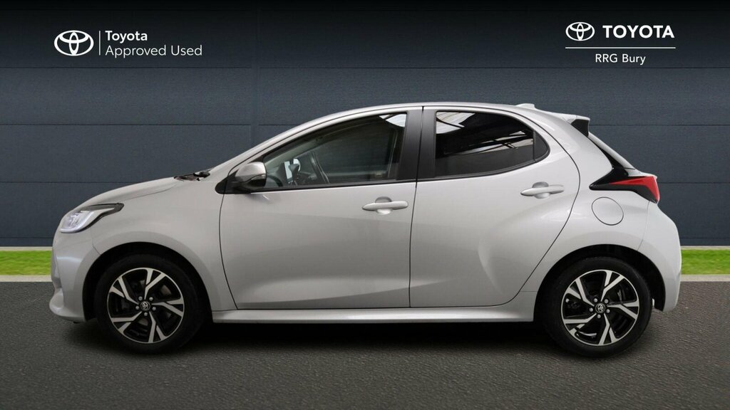 Toyota Yaris 1.5 Vvt-h Design E-cvt Euro 6 Ss MV74RXB Silver #5