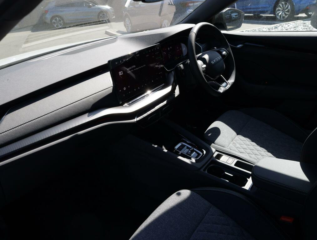 Skoda Octavia 1.5 Tsi E-tec Mhev Act Sportline Dsg Euro 6 Ss White #2