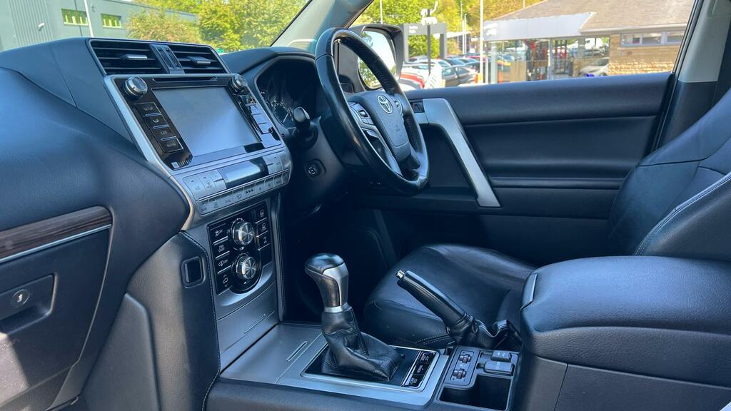 Toyota Land Cruiser 2.8D Invincible 4Wd Euro 6 7 Seat Black #5