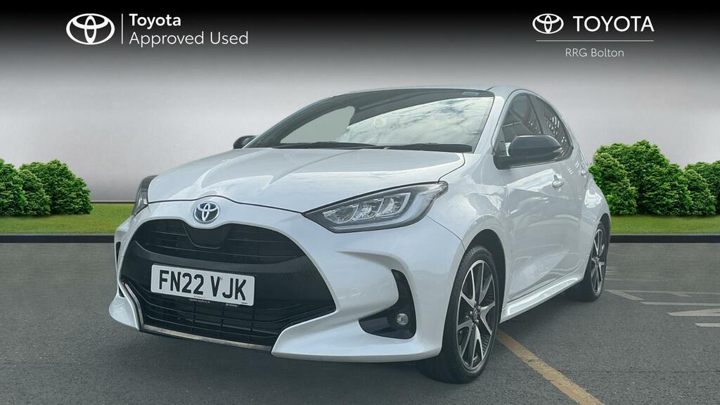Toyota Yaris 1.5 Vvt-h Dynamic E-cvt Euro 6 Ss FN22VJK White #3