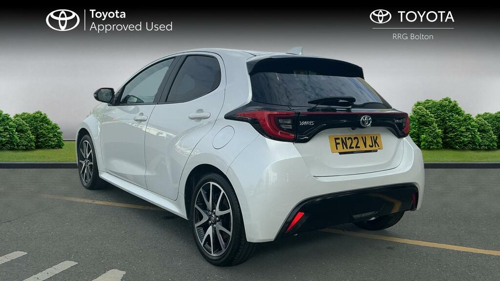 Toyota Yaris 1.5 Vvt-h Dynamic E-cvt Euro 6 Ss FN22VJK White #4