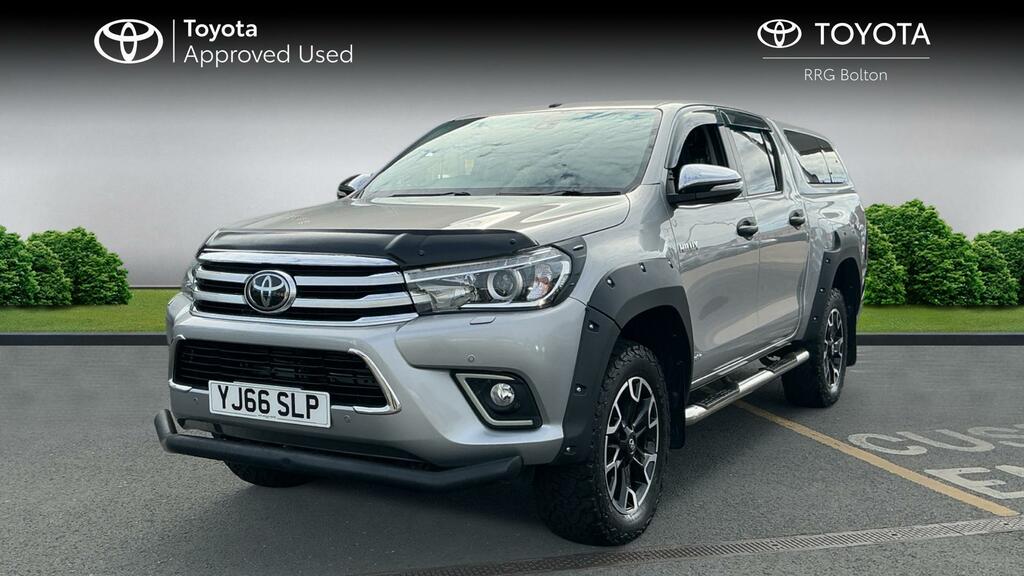 Toyota HILUX 2.4 D-4d Invincible X 4Wd Euro 6 Tss Silver #3