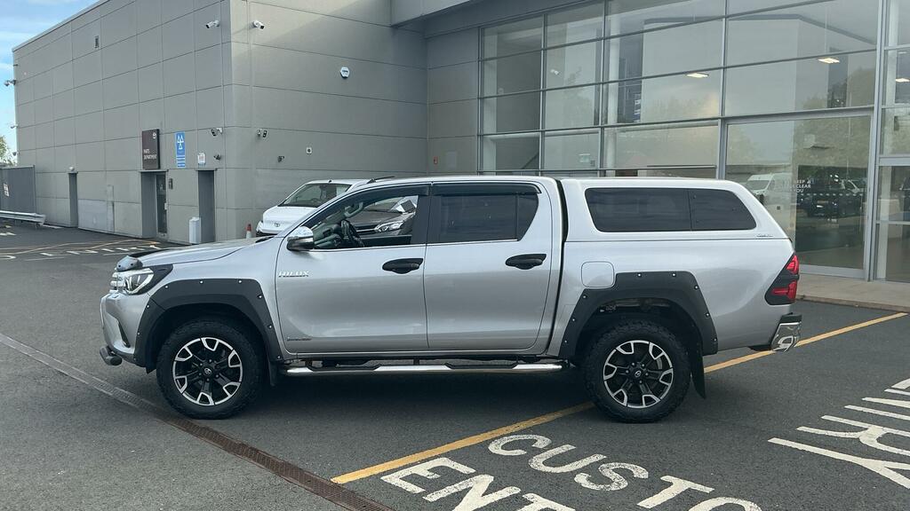 Toyota HILUX 2.4 D-4d Invincible X 4Wd Euro 6 Tss Silver #4