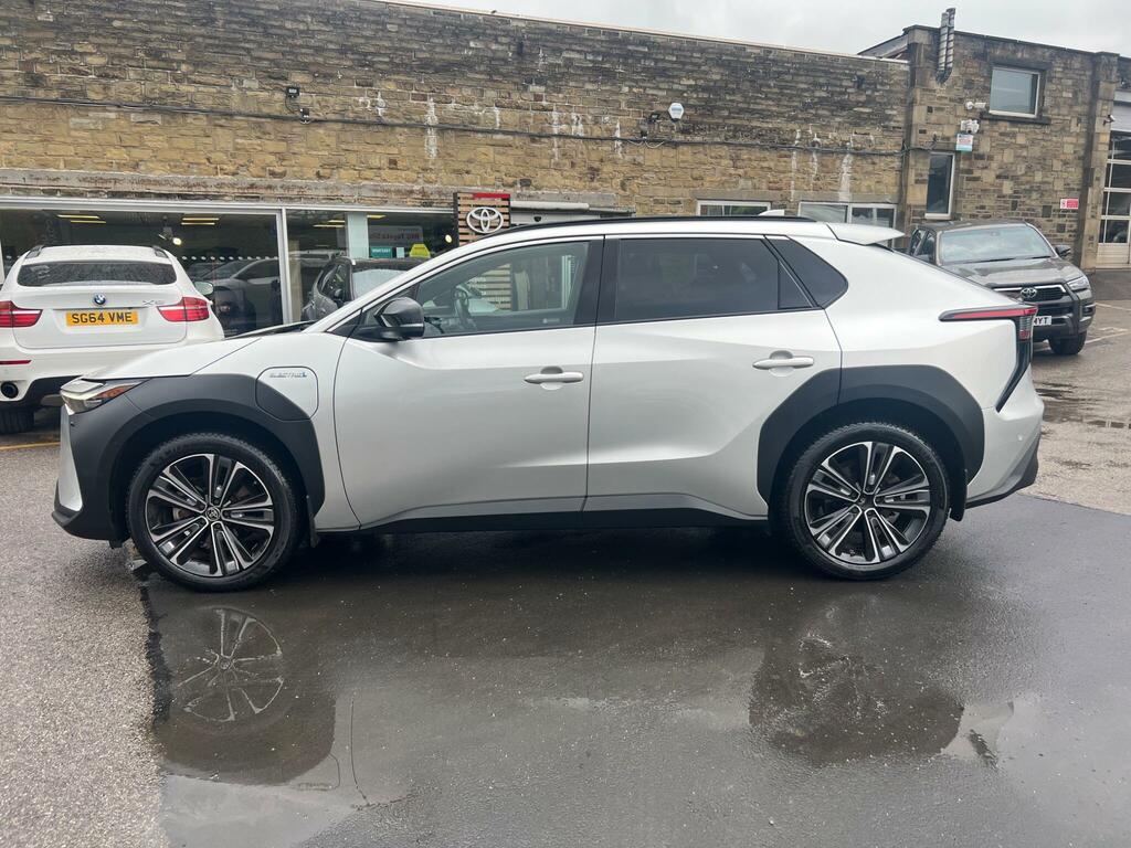 Toyota bZ4X 71.4Kwh Premiere Edition Awd 7Kw Obc RA72FFX Silver #4