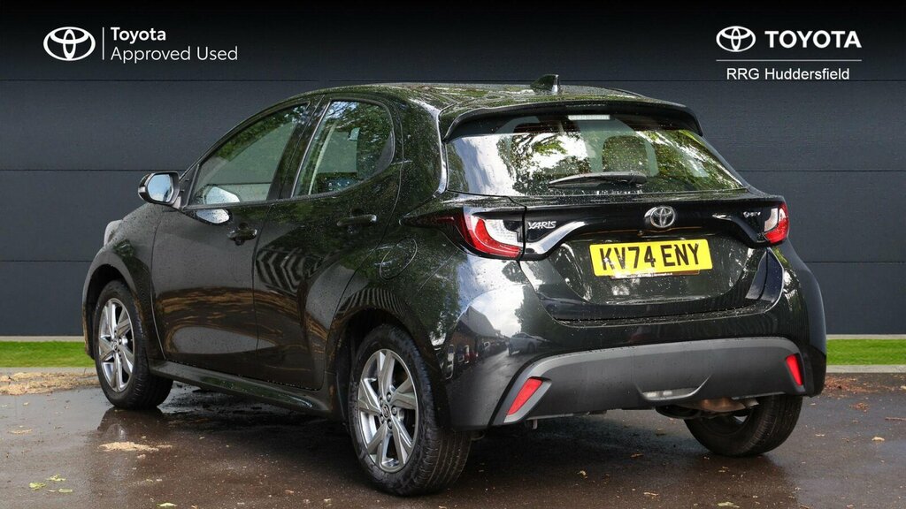 Toyota Yaris 1.5 Vvt-h Icon E-cvt Euro 6 Ss KV74ENY Black #4