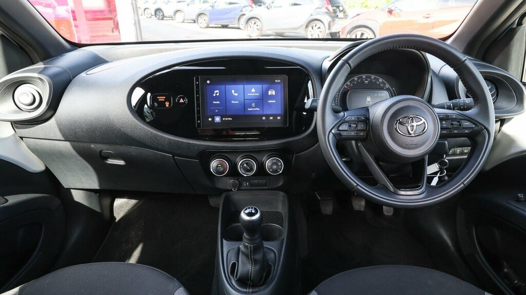 Toyota Aygo X 1.0 Vvt-i Pure Euro 6 Ss MD24EDX White #6
