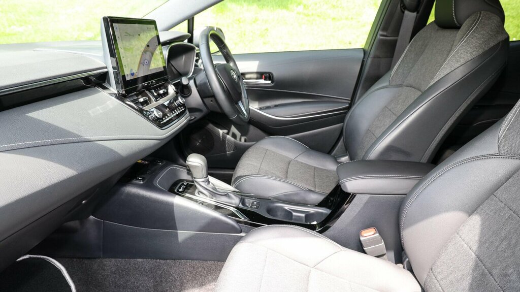 Toyota Corolla 1.8 Vvt-h Design Cvt Euro 6 Ss MK24FVY Grey #5
