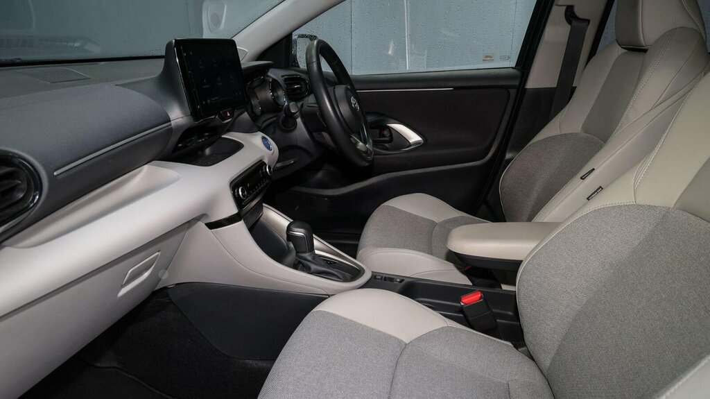Toyota Yaris 1.5 Vvt-h Excel E-cvt Euro 6 Ss YF72SKE Grey #5