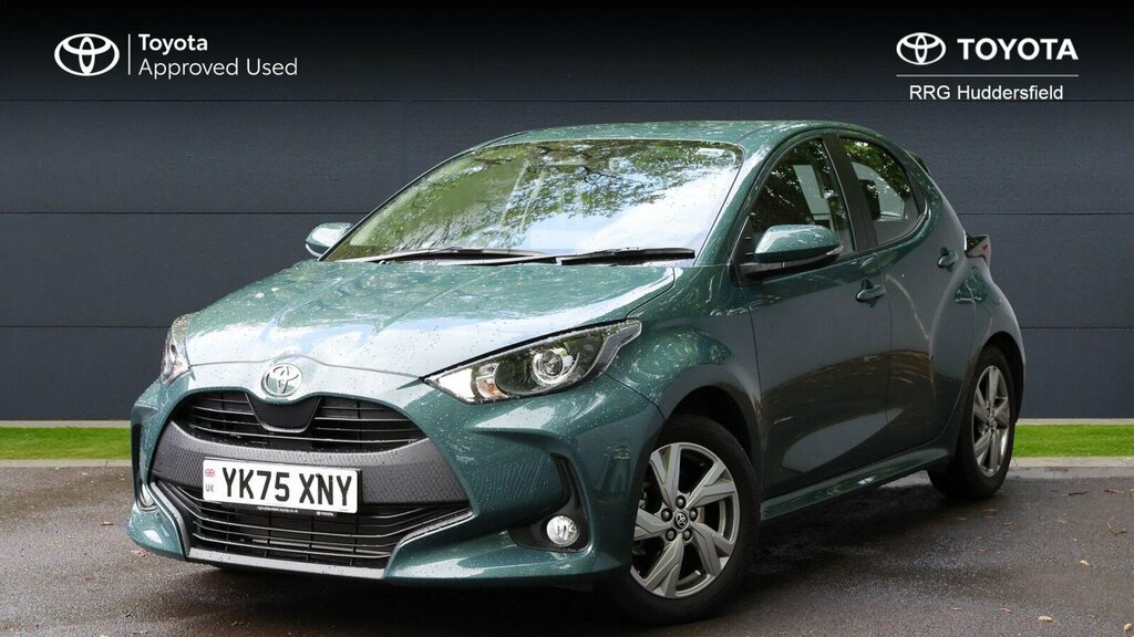 Toyota Yaris 1.5 Vvt-h Icon E-cvt Euro 6 Ss YK75XNY Green #3