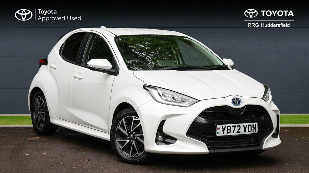 Toyota Yaris 1.5 Vvt-h Design E-cvt Euro 6 Ss White