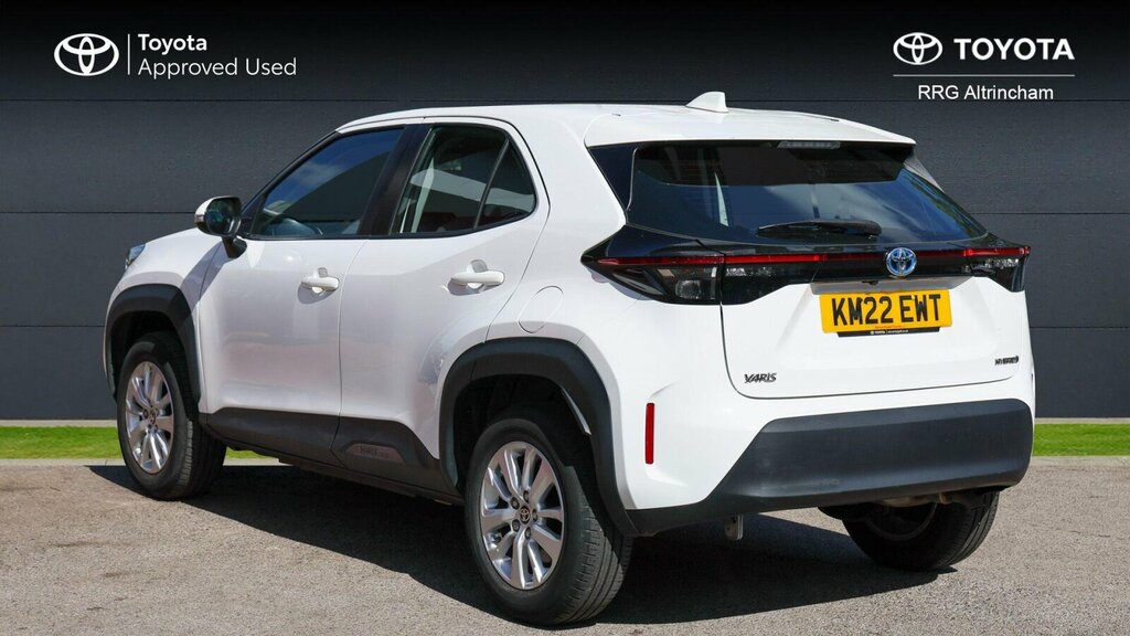 Toyota Yaris Cross 1.5 Vvt-h Icon E-cvt Euro 6 Ss KM22EWT White #4
