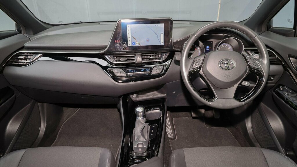 Toyota C-Hr 1.8 Vvt-h Design Cvt Euro 6 Ss YF72EWV Silver #6