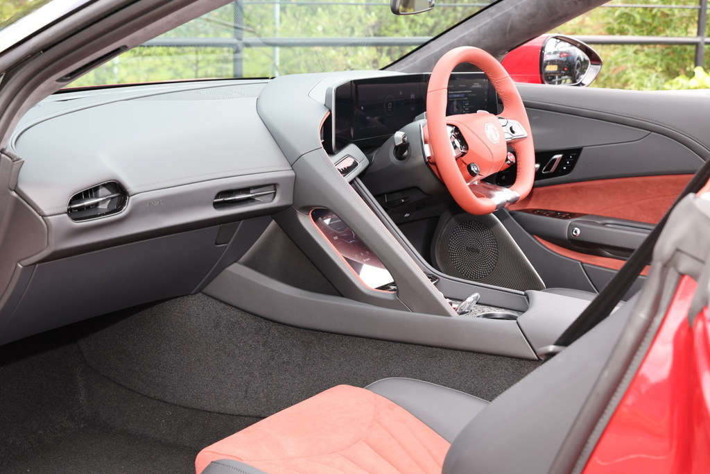 MG Cyberster 375Kw Gt Dual Motor 77 Kwh Awd Red #2