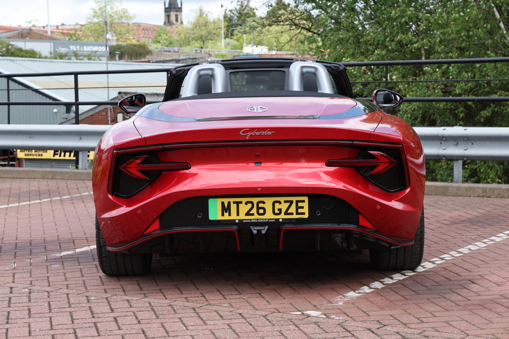 MG Cyberster 375Kw Gt Dual Motor 77 Kwh Awd Red #6