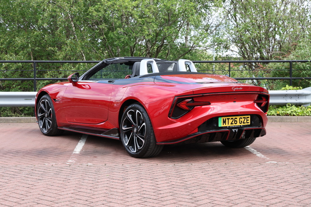 MG Cyberster 375Kw Gt Dual Motor 77 Kwh Awd Red #3