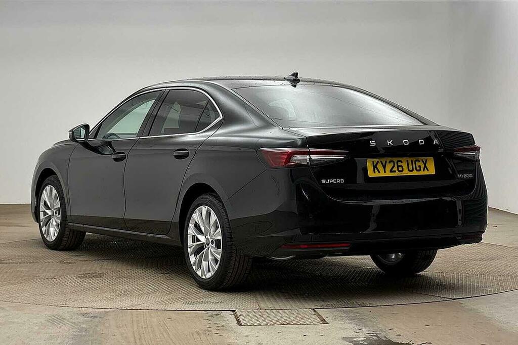 Skoda Superb 1.5 Tsi E-tec Se L Dsg Black #3