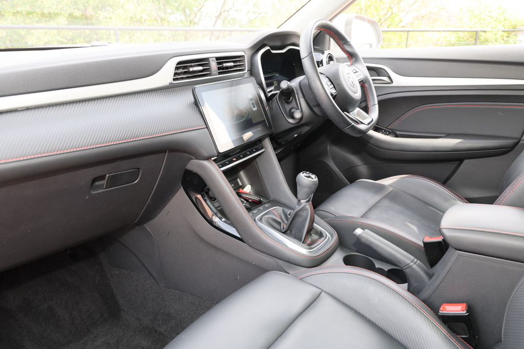 MG ZS 1.0T Gdi Exclusive White #2