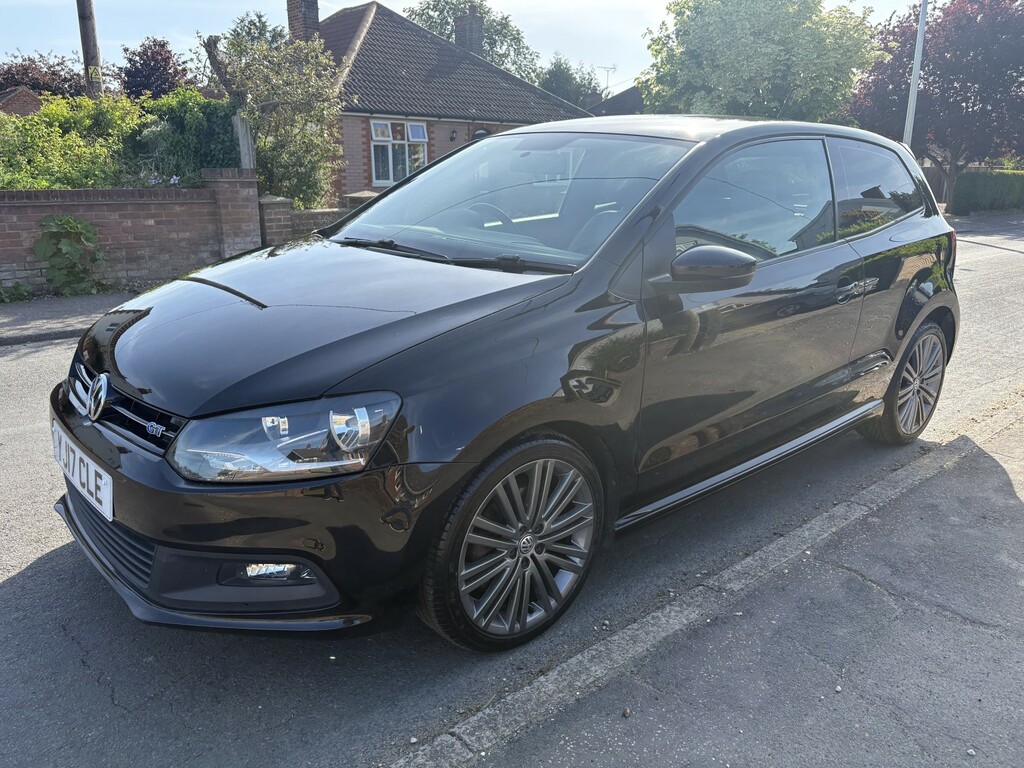Volkswagen Polo Hatchback 1.4 Tsi Act Bluegt 2017 Black #3