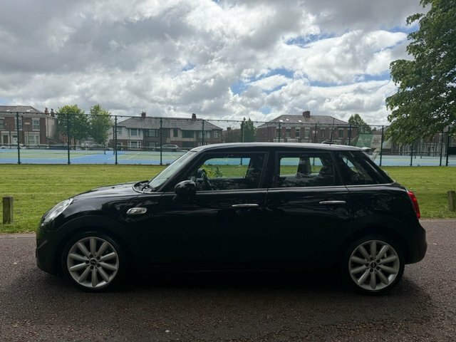 Mini Hatch 2016 2.0 Cooper Sd Hatchback Eur FM16GAO Black #6