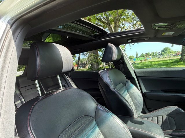 Kia Optima 1.7 Crdi Isg 3 White #12