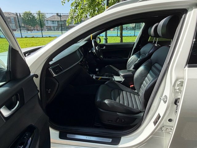 Kia Optima 1.7 Crdi Isg 3 White #20
