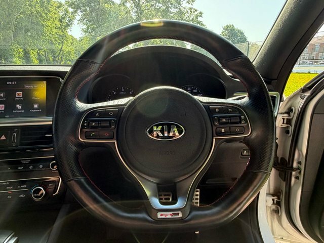 Kia Optima 1.7 Crdi Isg 3 White #45