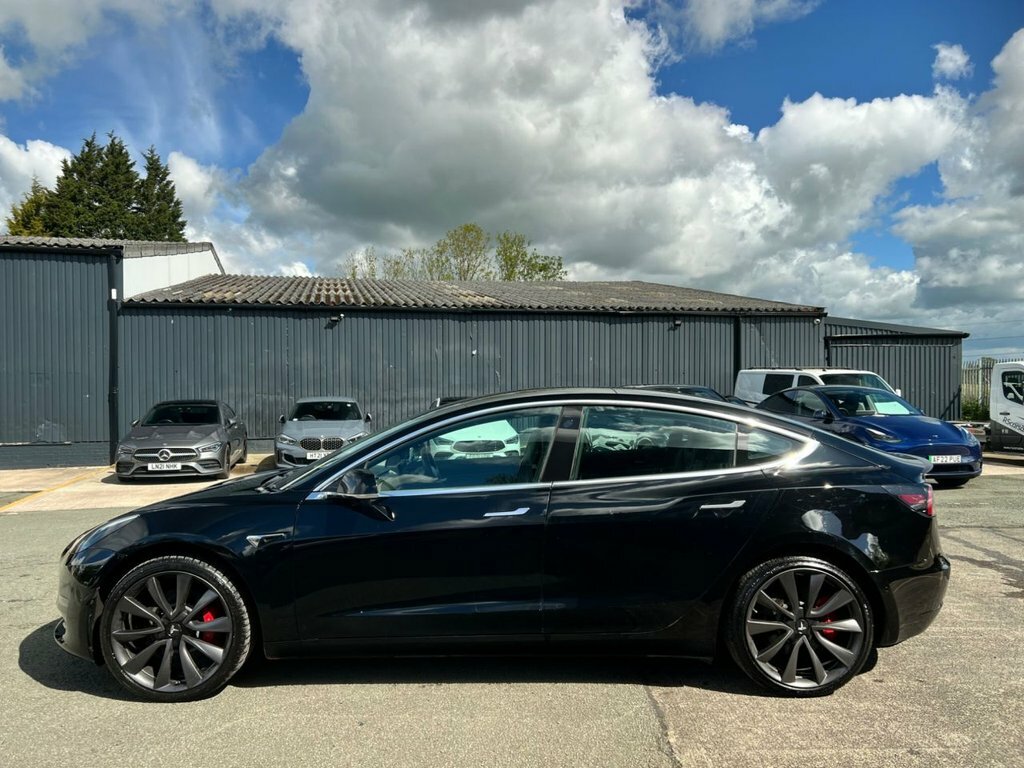 Tesla Model 3 Saloon YC20HWY Black #4
