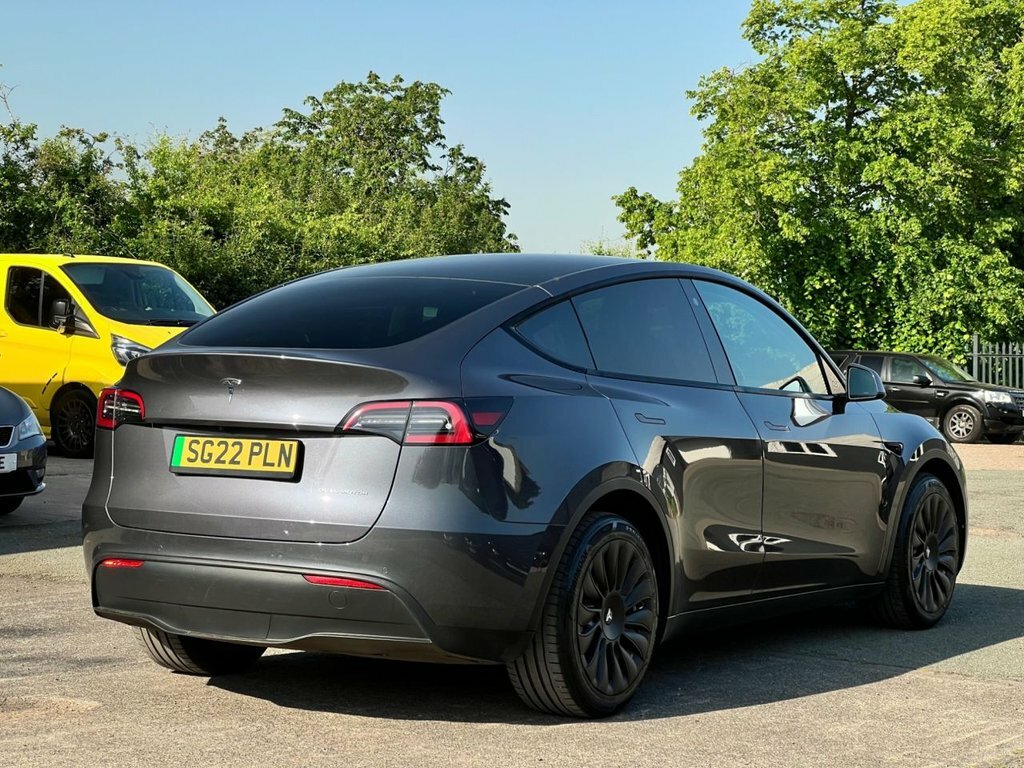 Tesla Model Y Suv SG22PLN Grey #4