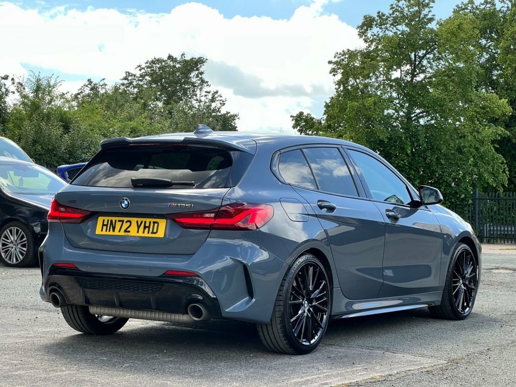BMW 1 Series 2L Null HN72YHD Grey #4