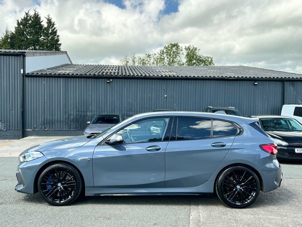 BMW 1 Series 2L Null HN72YHD Grey #5