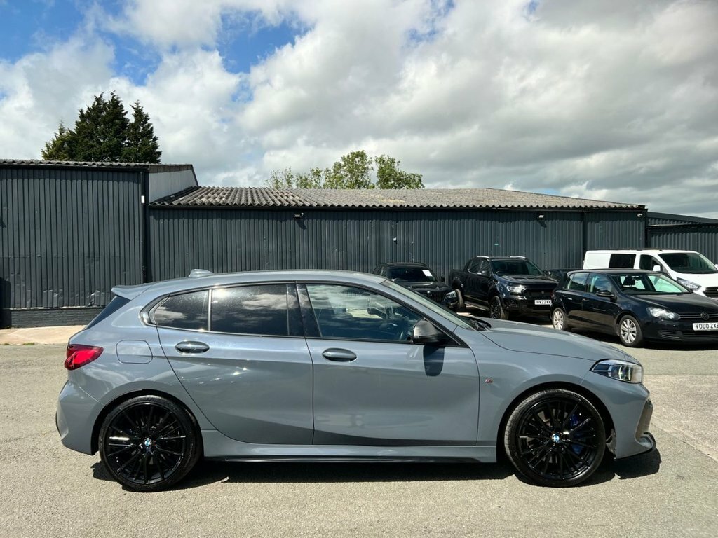 BMW 1 Series 2L Null HN72YHD Grey #6