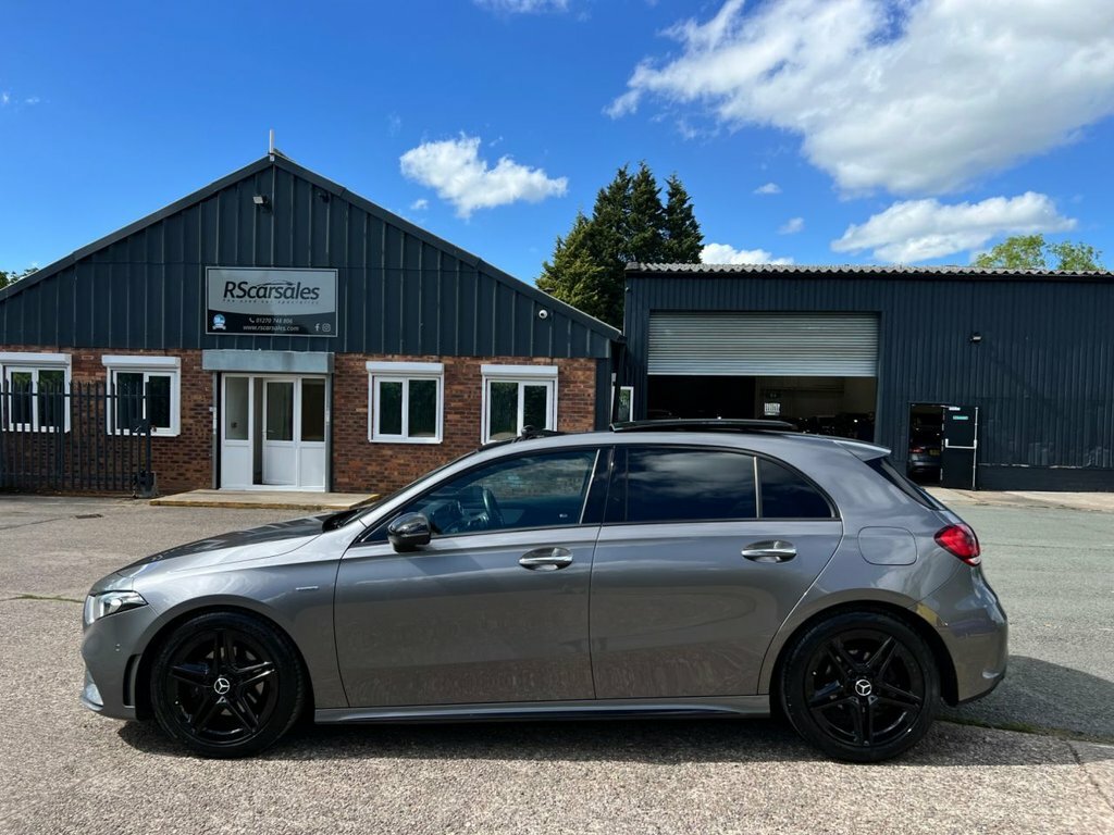 Mercedes-Benz A Class 2L Amg Line Edition FY22XNZ Grey #6