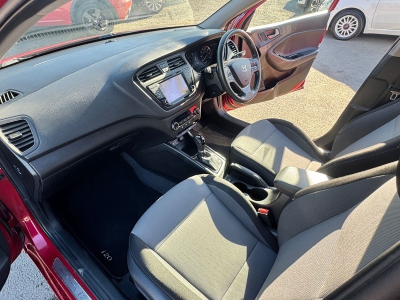 Hyundai I20 Mpi Premium Nav Red #5