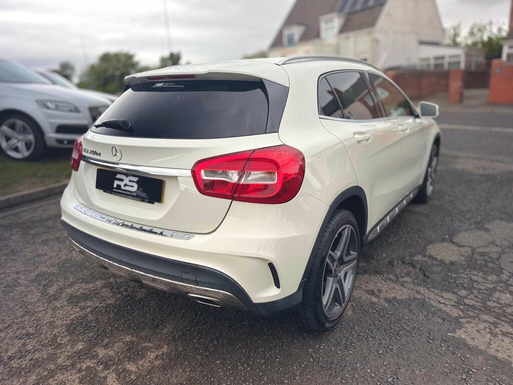 Mercedes-Benz GLA Class 2.1 Gla200d Amg Line Euro 6 Ss KS67NCF White #3
