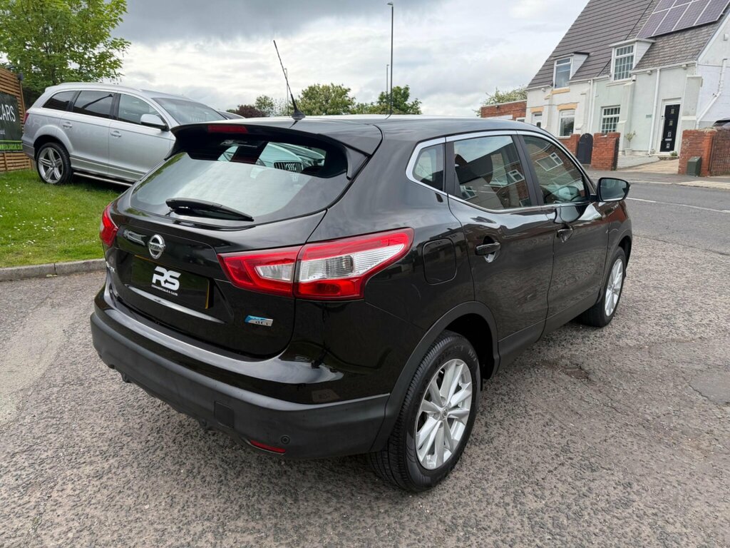 Nissan Qashqai 1.5 Dci Acenta 2Wd Euro 5 Ss KT14UHG Black #3