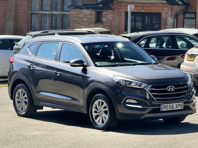 Hyundai Tucson 1.7 Crdi Blue Drive Se Nav Suv E RE66XPO Grey #2