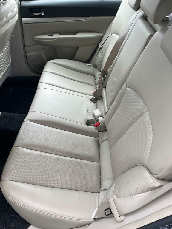 Subaru Outback 2.0 D Se Navplus 150 Bhp Red #8