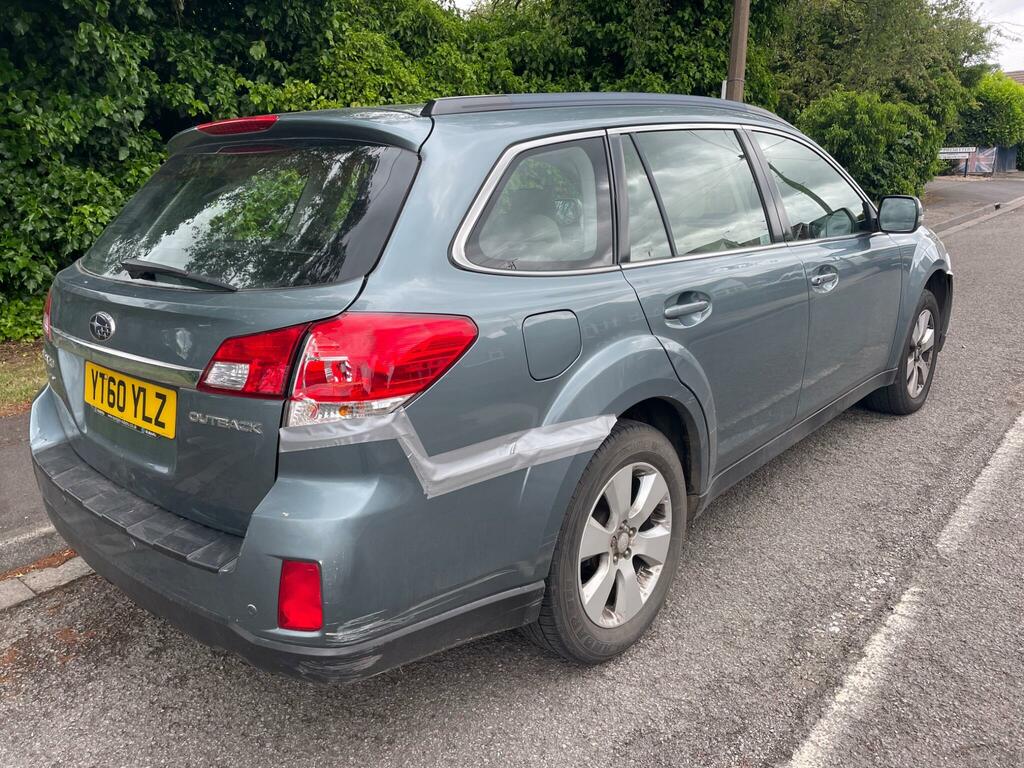 Subaru Outback 2.0 D Se Navplus 150 Bhp Red #17